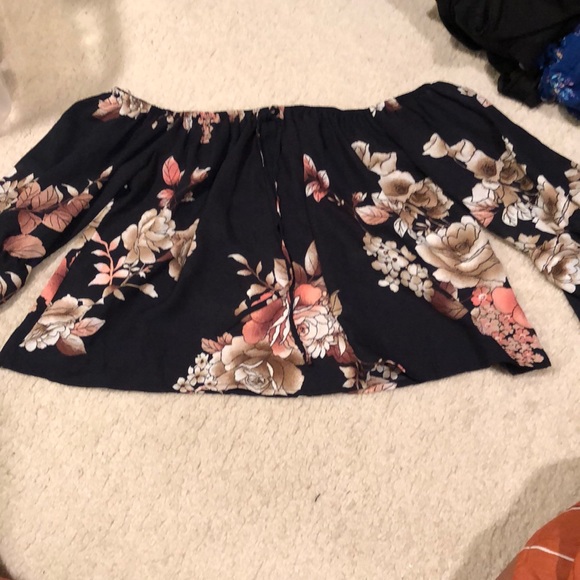 Charlotte Russe Floral Off the Shoulder Top - Picture 1 of 4